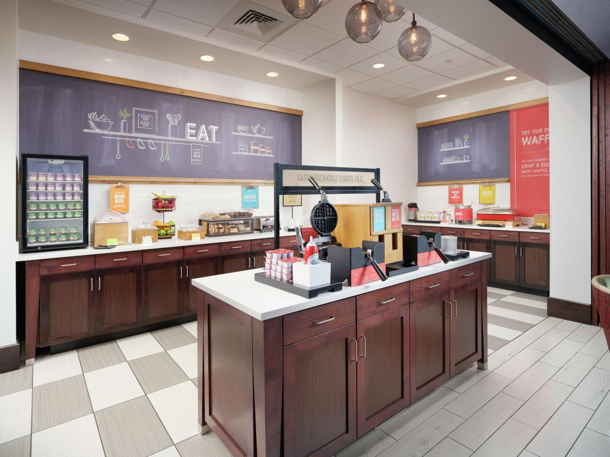 Hampton & Chattanooga/hamilton Place Hotel 3*