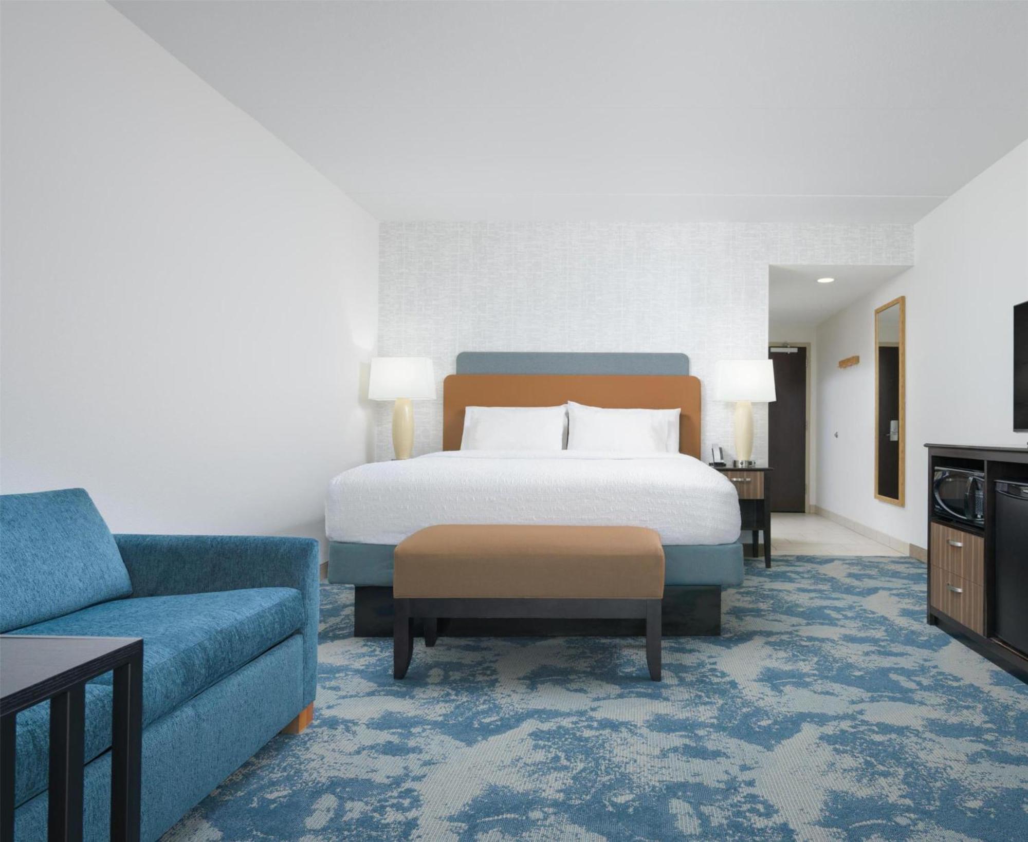 Hampton & Chattanooga/hamilton Place Hotel